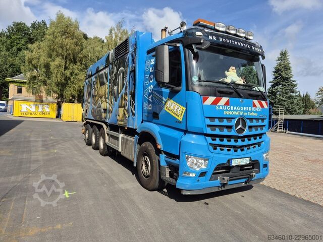 Autocamion cu caroserie personalizată Mercedes-Benz Arocs