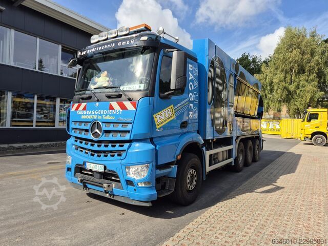 Autocamion cu caroserie personalizată Mercedes-Benz Arocs