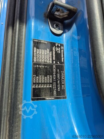 Autocamion cu caroserie personalizată Mercedes-Benz Arocs