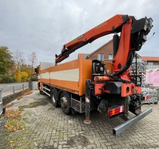 Kamion sa ravnom platformom MERCEDES-BENZ Actros 2541 6x2 Pritsche Heckkran Palfinger PK