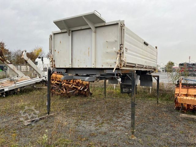 Trostrani kiperski kamion MERCEDES-BENZ Actros 2644 6x4 3-Achs Kipper Mischer+Kipper