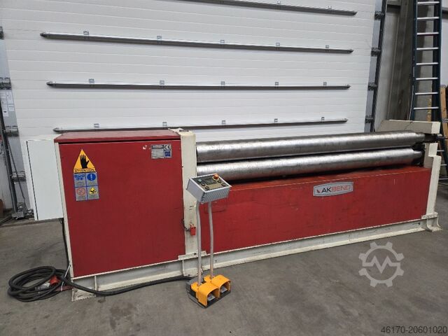 Máquina de calandragem de chapas AKBEND ASM-S 200-25/6,0 MJ