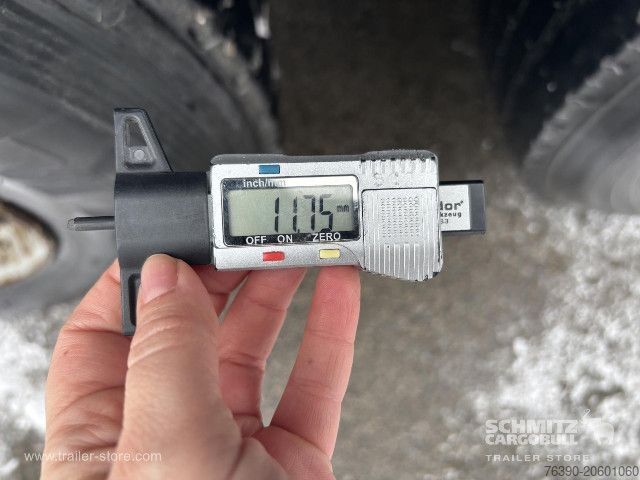 Chladírenský návěs Schmitz Cargobull Semitrailer Reefer Standard divu klāju