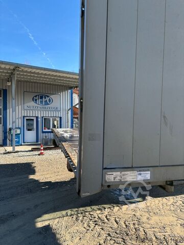 Swap body platform Krone Jumbo Plattform 7,82 mit Lochleiste