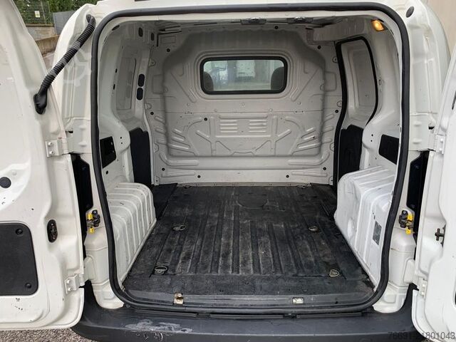 Συμπαγές βαν FIAT Fiorino Van 2 posti - Km 126.000