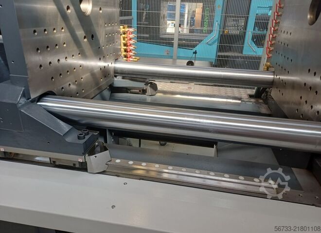 μηχανή χύτευσης με έγχυση Sumitomo DEMAG IntElect 2  350/830-2200 mit Roboter-Sys