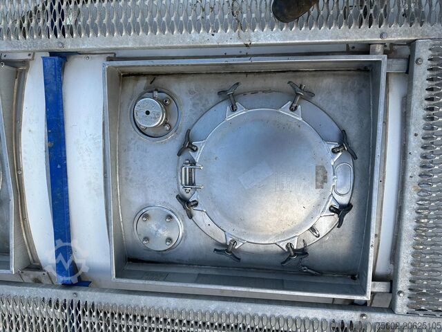 Contenedor cisterna CIMC 20FT ISO, 25.090L / 1-COMP / 3 BAFFELS / T12 / ...