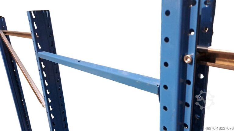 Hochregallager Abstandhalter Regal Stow Pal Rack NS Regalverbinder / 700 mm