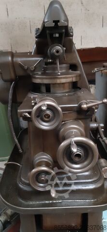 Máquina de perfilhar engrenagens Mikron 102.05