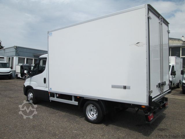 Fourgon isotherme frigorifique IVECO 35 C14 *2xCarrier Kühlkoffer*Klima*Euro 6*