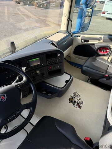 Standard-Sattelzugmaschine SCANIA R520 (V8) TOP LINE TRATTORE STRADALE
