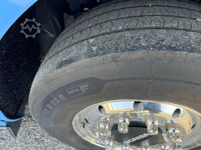 Standard-Sattelzugmaschine SCANIA R520 (V8) TOP LINE TRATTORE STRADALE