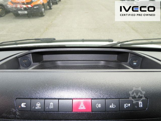 Fourgon surélevé IVECO Daily 35S16V Klima, PDC, Radstand 3520mm