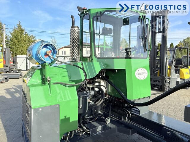 Négyirányú targoncát Combilift C4000 GAS DUPLEX 4350 FREE-LIFT POSITION