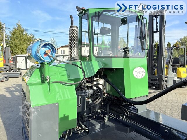 Négyirányú targoncát Combilift C4000 GAS DUPLEX 4350 FREE-LIFT POSITION