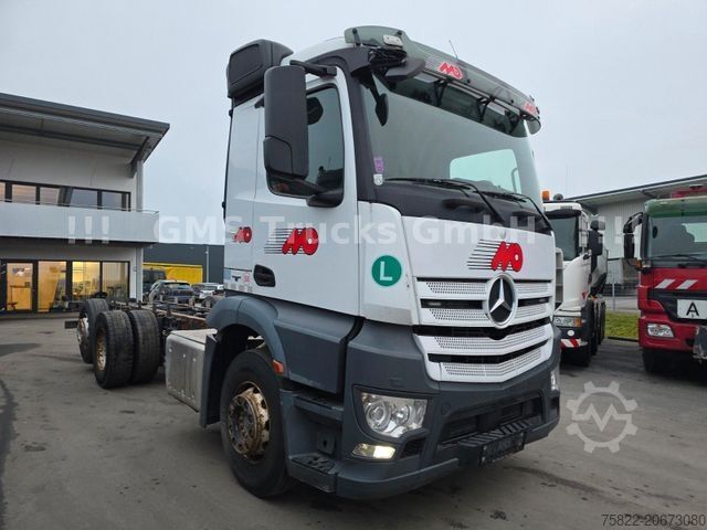Chassi de caminhão MERCEDES-BENZ Actros Antos 2551 / WB 4300 / Ret / 3A Lenk+Lift