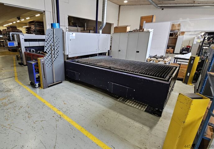 Máquina de corte a laser Bystronic ByStar 3015