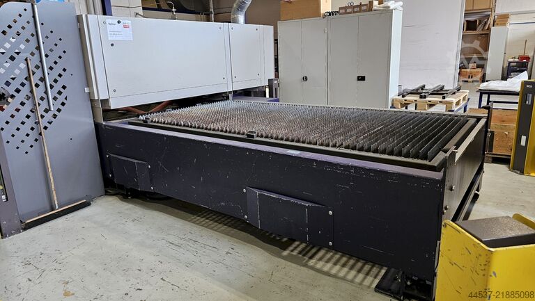 Máquina de corte a laser Bystronic ByStar 3015