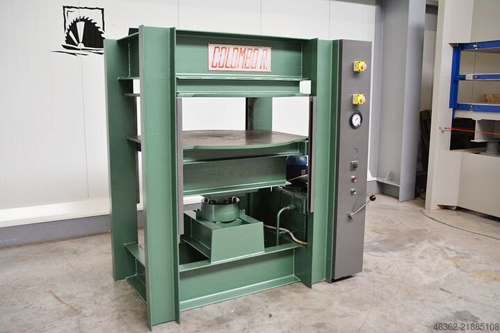 Hydraulische pers Agostino Colombo 