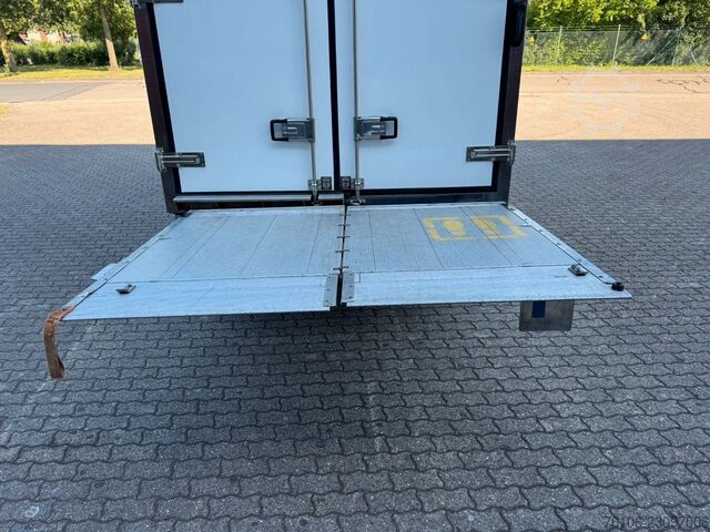 Soğutucu kasa panelvan IVECO Daily 35S16 Tiefkühlkoffer mit Ladebordwand