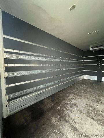 Kasseopbygning MAN JUNGLE Geïsoleerde laadbak + KONVERTA Cooler/He...