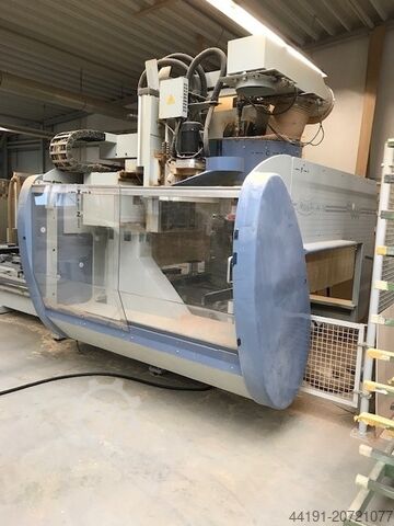 5-axlig CNC-bearbetningscenter Maka PE 75