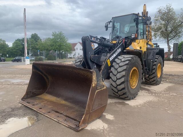 Carregadeira Komatsu WA250PZ-6