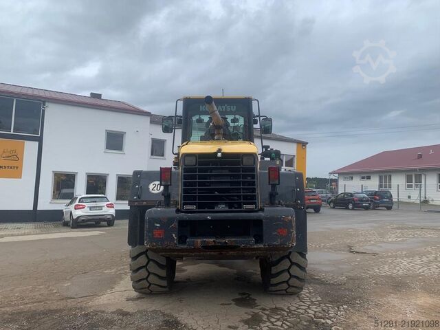 Carregadeira Komatsu WA250PZ-6