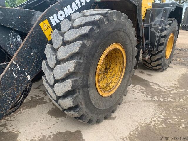 Carregadeira Komatsu WA250PZ-6