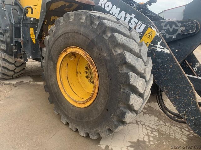 Carregadeira Komatsu WA250PZ-6