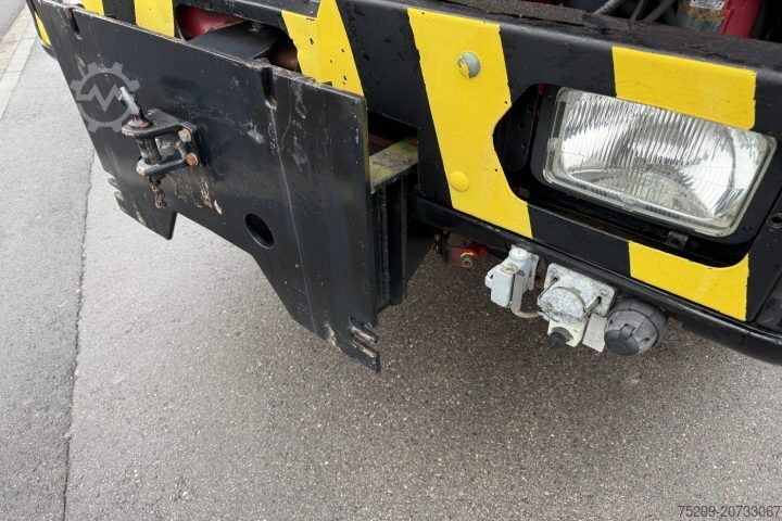 Three-sided tipper truck MAN 19.372 FA 4x4 Moser / Swiss-Vehicle