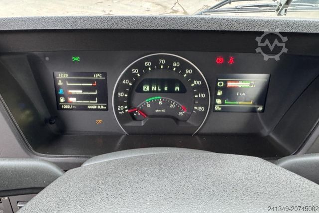 Camion benne à bras amovible VOLVO FMX-500 8x4 Tridem Hiab 26T