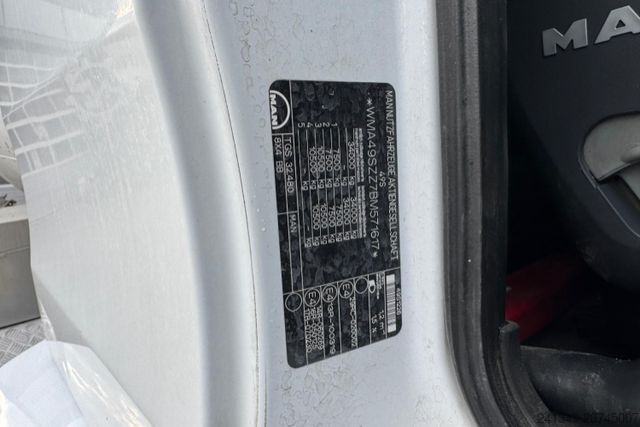 Camion malaxeur à béton MAN TGS 32.480 8x4 Liebherr 9m3