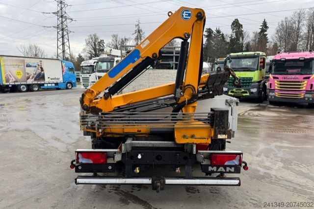 Grue montée sur camion MAN TGL 12.250 Effer 35/3