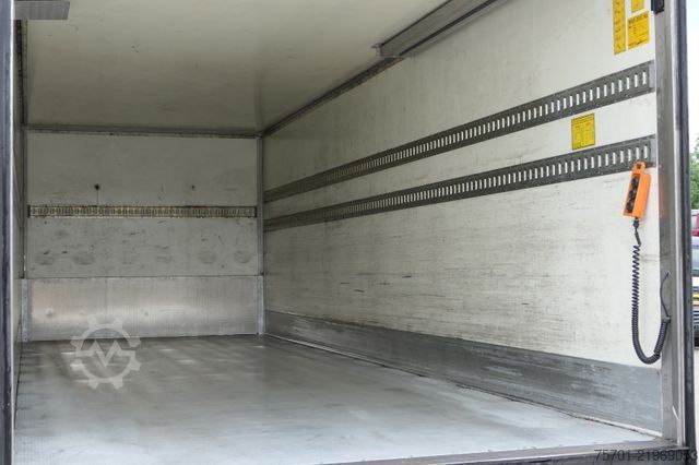 Φορτηγό πλατφόρμα με μουσαμά VOLVO FM9-260 Koffer Blatt/Luft alte Tacho LBW