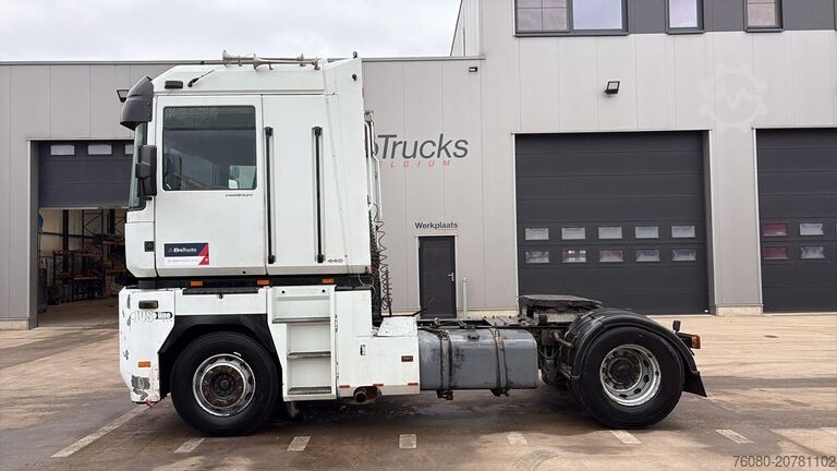 Standard tractor Renault AE 440 Magnum E-tech (BOITE MANUELLE / MANUAL G...