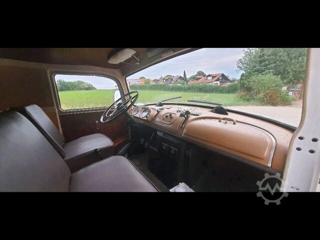 Standard nyergesvontató Mercedes Benz L710