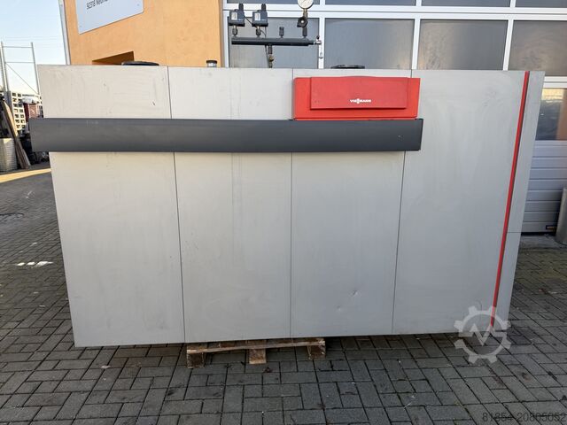Vitocrossal 620 kW condensing gas boiler. Vitocrossal 620kw. Brennwert Gas Kessel Vitocrossal 620kw. Brennwert Gas Kessel