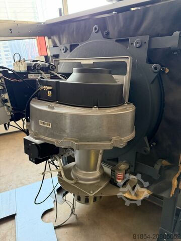 Vitocrossal 620 kW condensing gas boiler. Vitocrossal 620kw. Brennwert Gas Kessel Vitocrossal 620kw. Brennwert Gas Kessel