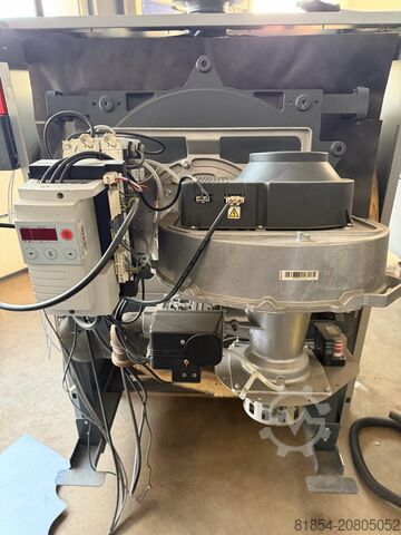 Vitocrossal 620 kW condensing gas boiler. Vitocrossal 620kw. Brennwert Gas Kessel Vitocrossal 620kw. Brennwert Gas Kessel
