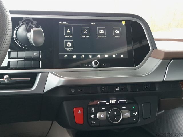 Standardní tahač DAF XG+ 530 FT