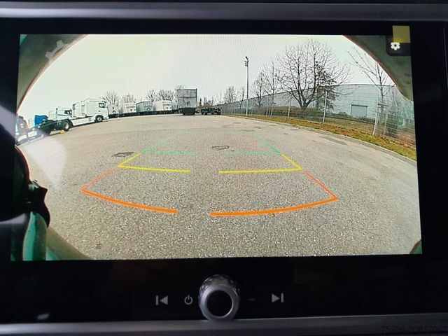 Tractor estándar DAF XG+ 530 FT