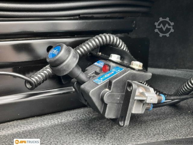 Tractora standard MERCEDES-BENZ 1851 LS BigSpace Kipphydr. Standklima Retarder