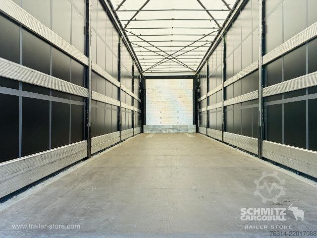 Otvorena poluprikolica sa ceradom Schmitz Cargobull Curtainsider Standard Getränke