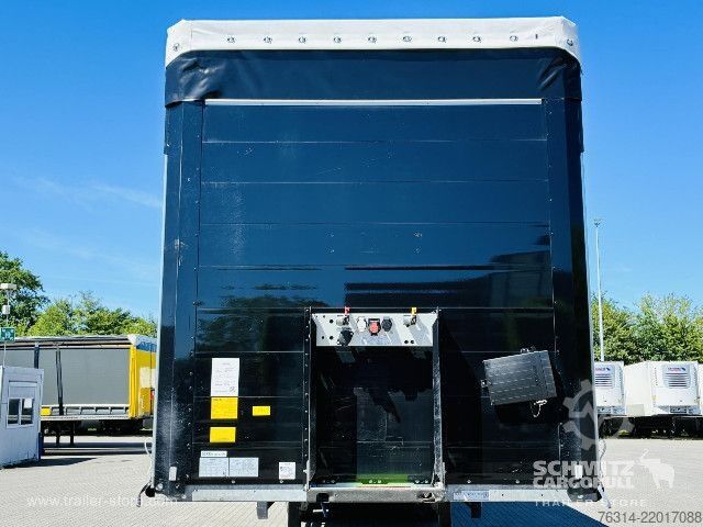 Otvorena poluprikolica sa ceradom Schmitz Cargobull Curtainsider Standard Getränke