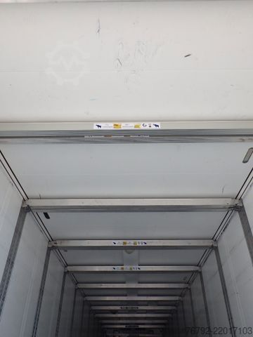 Semi-reboque frigorífico SCHMITZ CARGOBULL SKO 24/L FP45 Doppelst./Thermo-King/LBW/2133 Bh