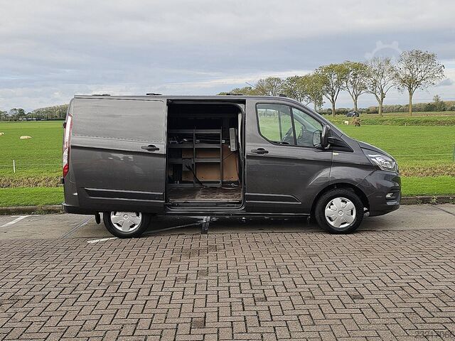FORD TRANSIT CUSTOM 2.0 L1H1 Navi Euro6 Camera Bumpers-Kleur 1e Eigenaar 130Pk 3-Zits! FORD TRANSIT CUSTOM 2.0 L1H1 Navi Euro6 Camera Bumpe...