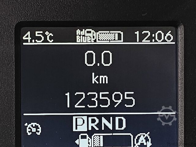 Yüksek tavanlı istasyon vagonu MERCEDES-BENZ SPRINTER 215 L2H1 Mbux Automaat!