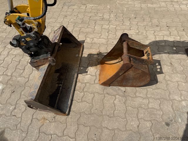 Minikotró CATERPILLAR 302 CR / Powertilt / Deutsche Maschine