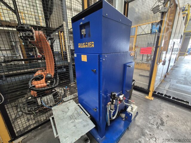 Board loader "STR 4" KUKA KR100 R3500 press